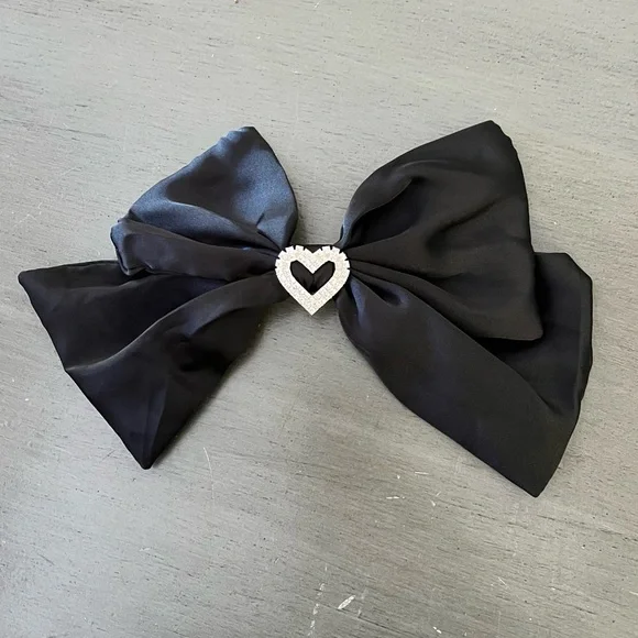 Black Satin Rhinestone Heart Coquette Preppy 8.5" Bow Snap Barrette Hair Clip - Picture 1 of 7